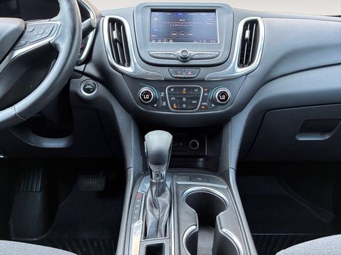 Used 2024 Chevrolet Equinox LT FWD image 11