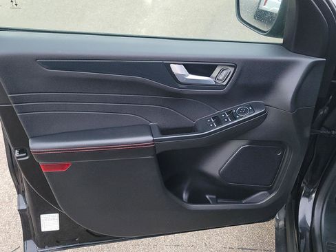 Used 2024 Ford Escape ST-Line image 15