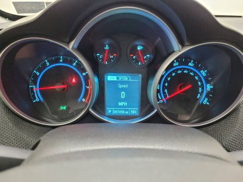 Used 2014 Chevrolet Cruze LT FWD image 23