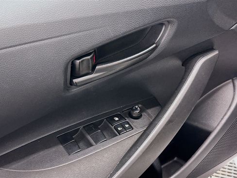 Used 2024 Toyota Corolla LE FWD image 15