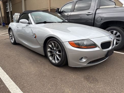 Used 2003 BMW Z4 2.5i image 2