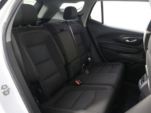 Used 2024 GMC Terrain SLE AWD/4WD image 26