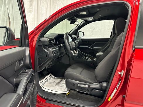 Used 2025 Toyota 4Runner SR5 image 10