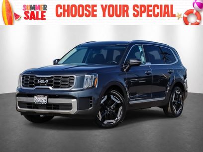 Used 2023 Kia Telluride S w/ S Sunroof Package