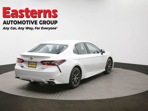 Used 2024 Toyota Camry SE image 39