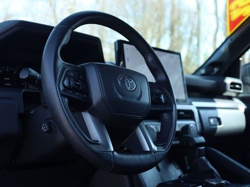 Used 2025 Toyota 4Runner TRD Off-Road Premium image 20