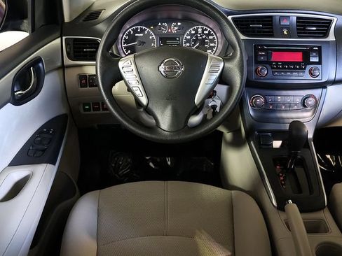 Used 2016 Nissan Sentra S FWD image 3