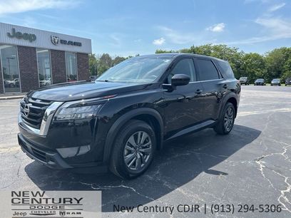 Used 2023 Nissan Pathfinder S