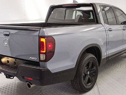 Used 2023 Honda Ridgeline Black Edition image 3