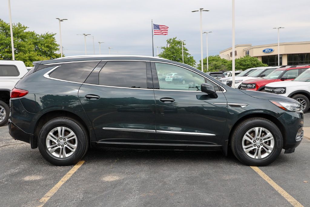 Used 2020 Buick Enclave Essence w/ Sound and Sites Package AWD/4WD image 23