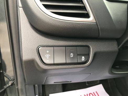 Used 2024 Kia Seltos EX FWD image 13