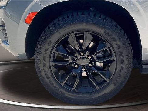 Used 2021 GMC Yukon AT4 AWD/4WD image 9