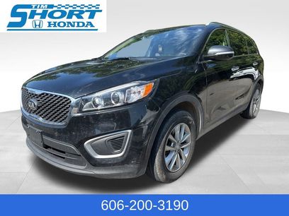 Used 2017 Kia Sorento LX w/ LX Convenience Package