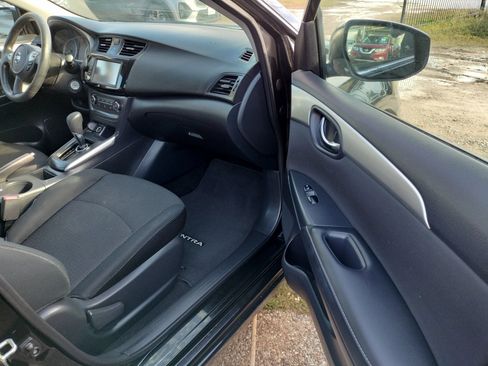 Used 2019 Nissan Sentra S FWD image 4