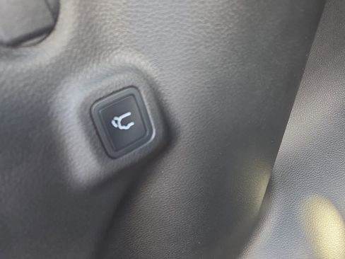 New 2026 Jeep Compass Limited image 11