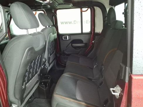 Used 2021 Jeep Gladiator Mojave w/ LED Lighting Group image 9