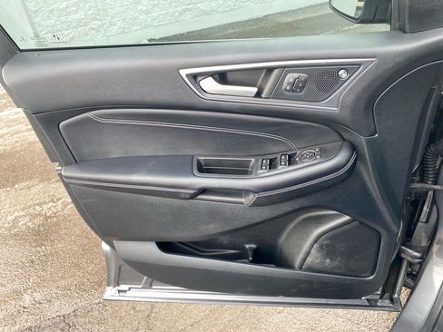 Used 2022 Ford Edge Titanium w/ Class II Trailer Tow Package image 20