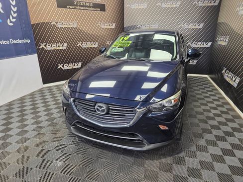 Used 2019 MAZDA CX-3 Touring w/ Preferred Equipment Package FWD image 3