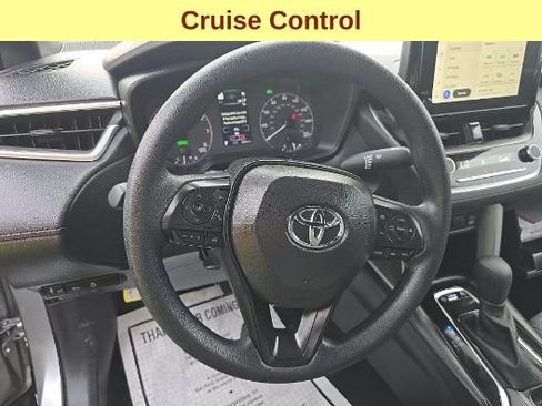 Used 2024 Toyota Corolla Cross AWD Hybrid image 11