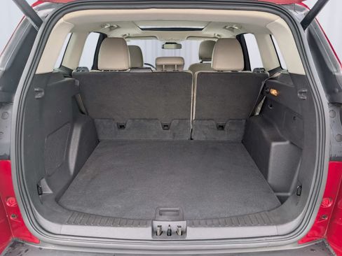 Used 2018 Ford Escape Titanium w/ Ford Safe & Smart Package AWD/4WD image 11