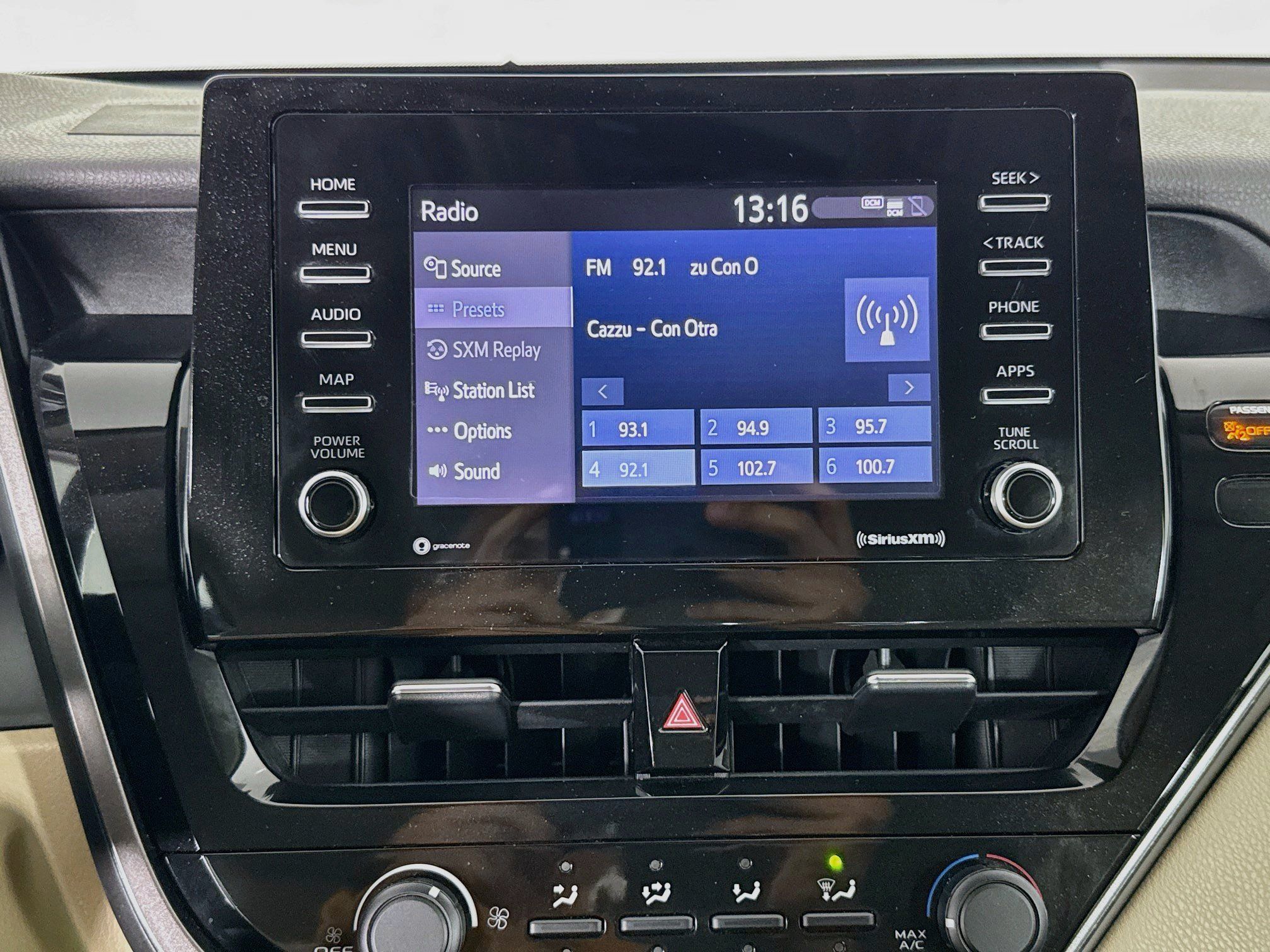 Used 2021 Toyota Camry LE FWD image 16