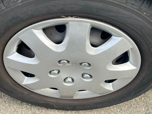 Used 2000 Toyota Camry LE image 12