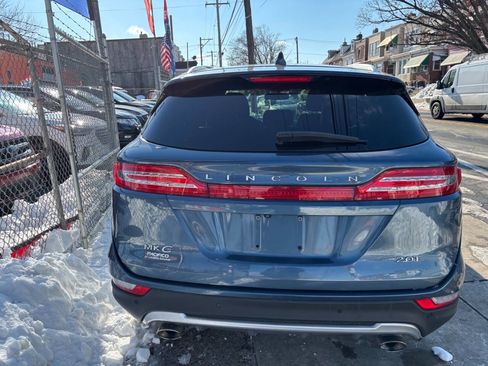 Used 2018 Lincoln MKC Premiere image 11