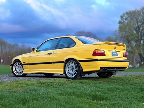 Used 1995 BMW M3 Coupe RWD image 22