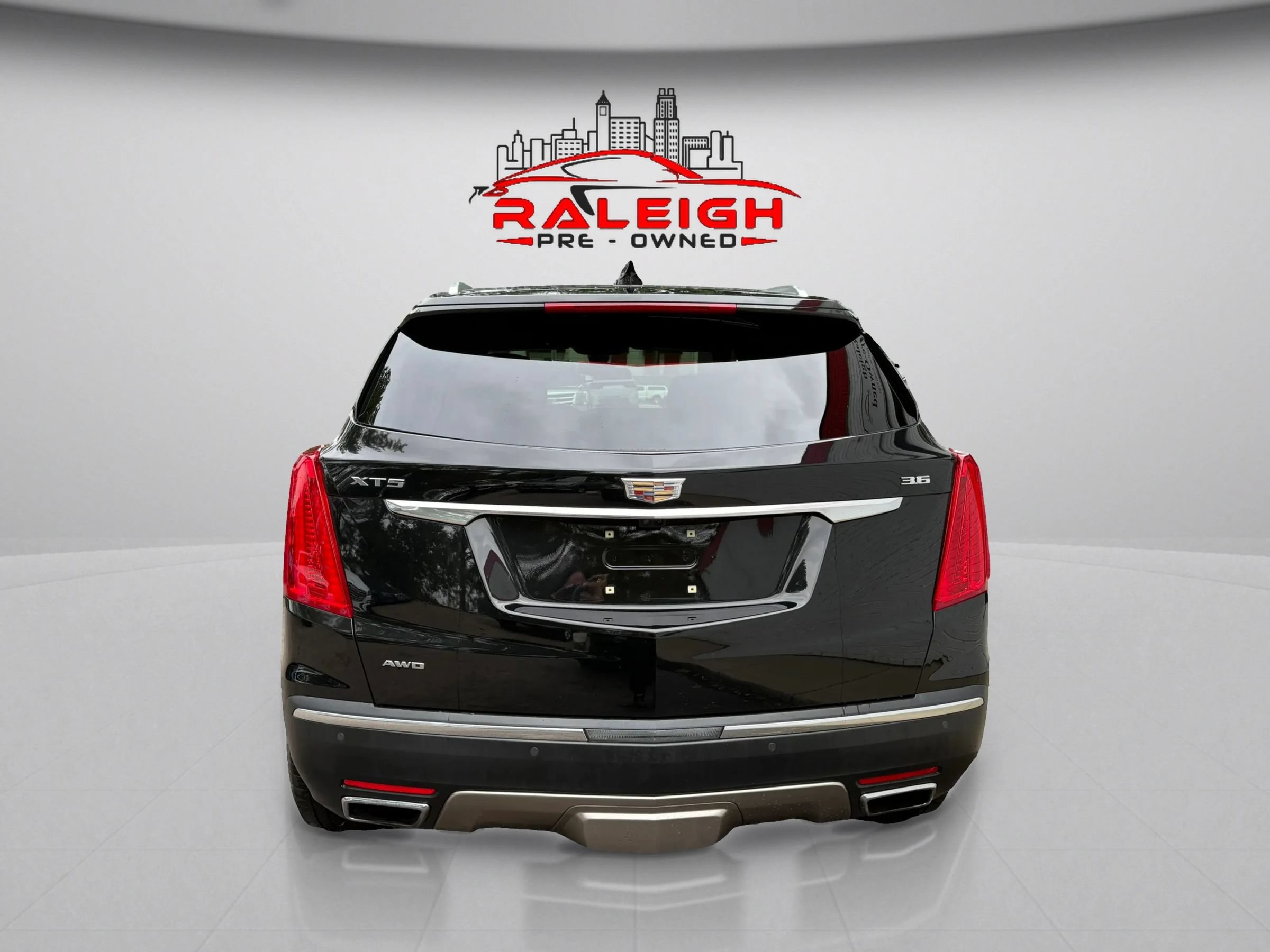 Used 2019 Cadillac XT5 Platinum AWD/4WD image 5