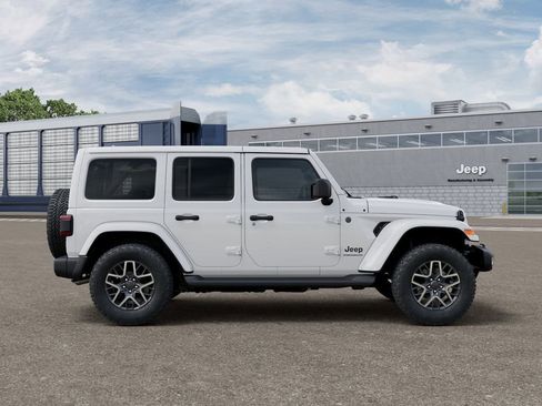 New 2026 Jeep Wrangler Unlimited Sahara AWD/4WD image 21