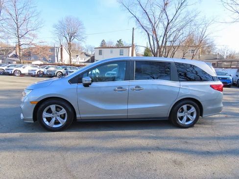 Used 2020 Honda Odyssey EX image 3