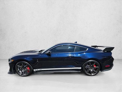 Used 2021 Ford Mustang Shelby GT500 w/ Carbon Fiber Track Pack RWD image 8