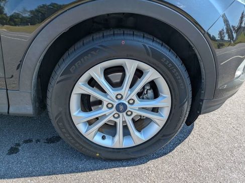 Used 2019 Ford Escape SE FWD image 11