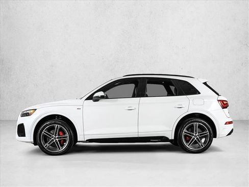 Certified 2025 Audi Q5 e Premium Plus w/ Premium Plus Package AWD/4WD image 9