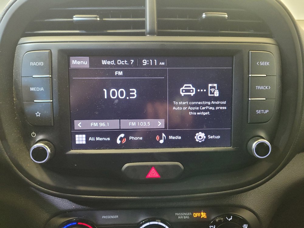 Used 2025 Kia Soul LX w/ LX Technology Package FWD image 25