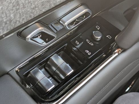 New 2026 Land Rover Range Rover Sport Autobiography AWD/4WD image 27
