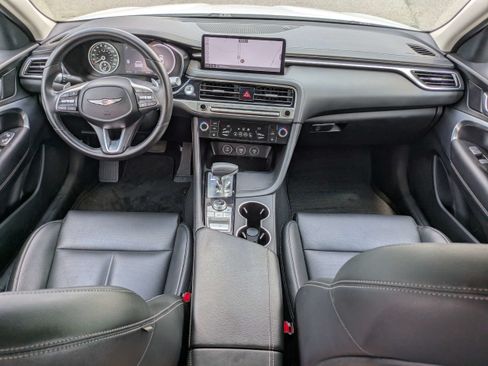 Used 2025 Genesis G70 2.5T RWD image 14