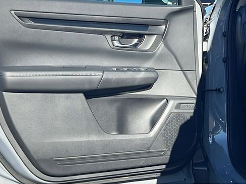 Used 2024 Honda CR-V LX image 23