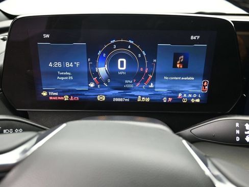 Used 2025 Chevrolet Traverse LT FWD image 9