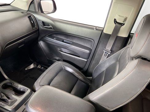 Used 2021 GMC Canyon AT4 w/ Driver Alert Package image 23