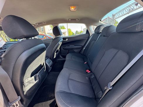 Used 2017 Kia Optima LX FWD image 18