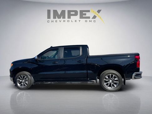 Used 2024 Chevrolet Silverado 1500 LT w/ Z71 Off-Road Package AWD/4WD image 2
