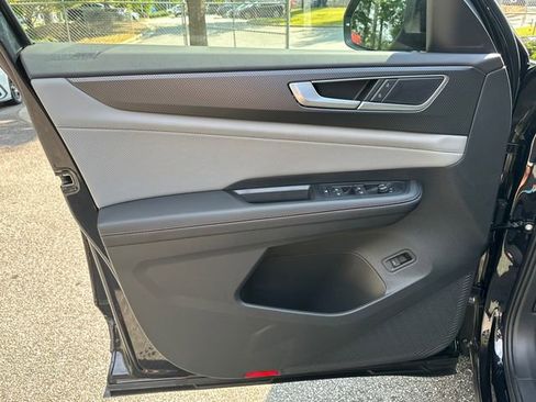 New 2026 Volkswagen Atlas Peak Edition AWD/4WD image 11