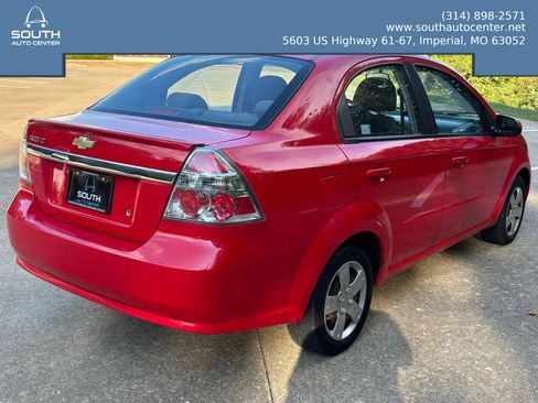Used 2010 Chevrolet Aveo LT image 5