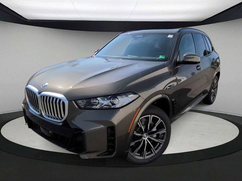 New 2026 BMW X5 xDrive40i w/ M Sport Package image 1