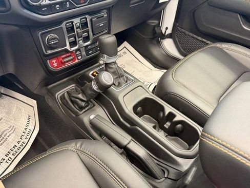 New 2025 Jeep Wrangler Unlimited Rubicon 392 image 26