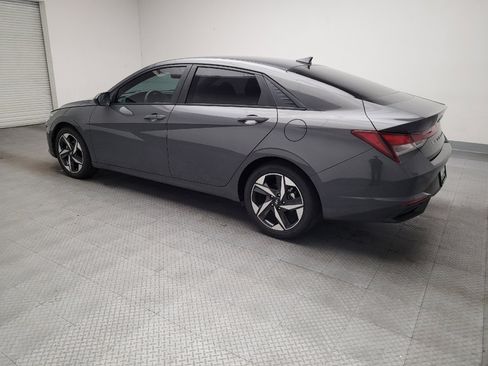 Used 2023 Hyundai Elantra SEL w/ Convenience Package FWD image 3