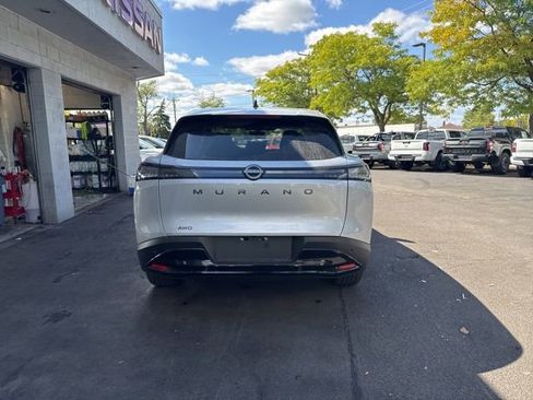 Used 2025 Nissan Murano SV AWD/4WD image 3