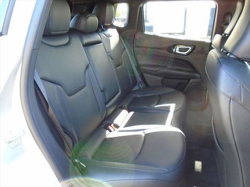 Certified 2025 Jeep Compass Limited w/ High Altitude Package AWD/4WD image 10
