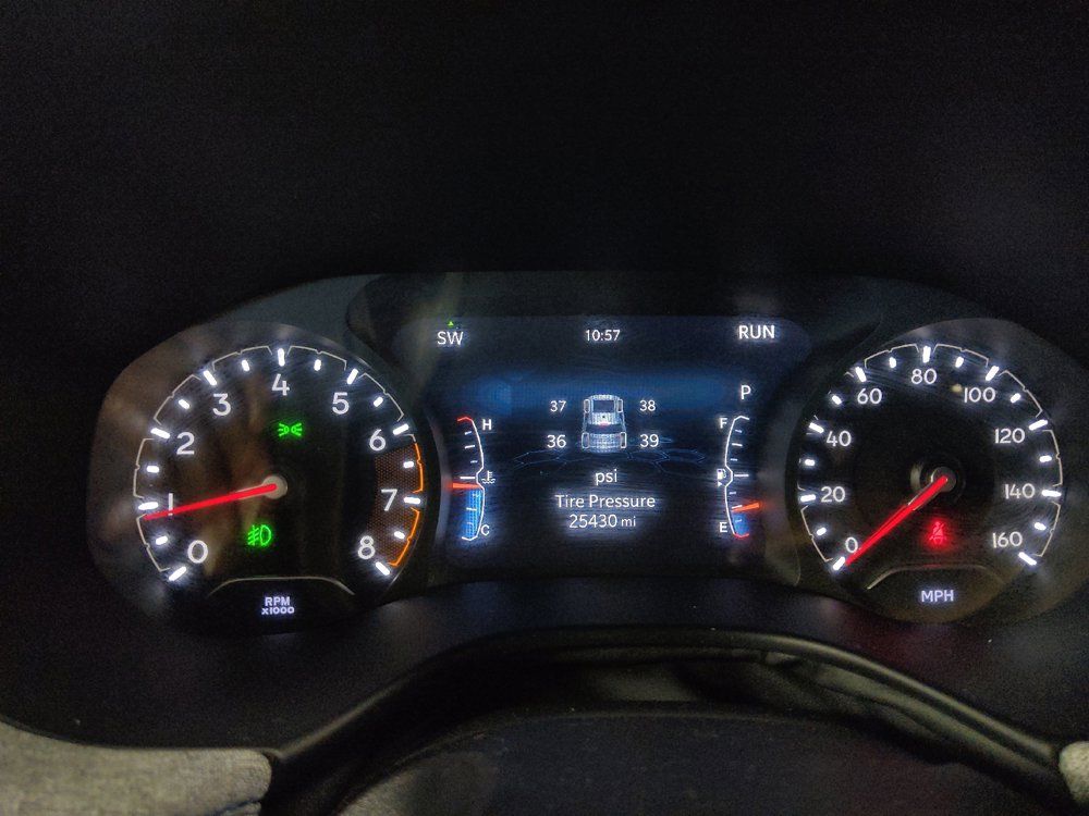 Used 2024 Jeep Compass Latitude AWD/4WD image 23